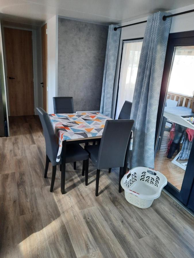 Jpp Marie Ange Proprietaire Hotel Saint-Julien-en-Born Exterior photo